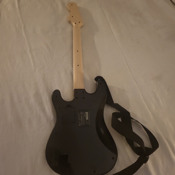 Mad Catz/ Harmonix Rock Band 4 Wireless Guitar Xbox One w/ Strap; Mint, Like New - Picture 7 of 10